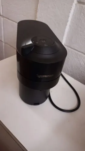 Cafeteira Nespresso para retirar peças