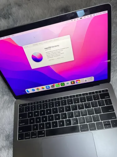 MacBook Pro 2016 (LEIA A DESCRIÇÃO)