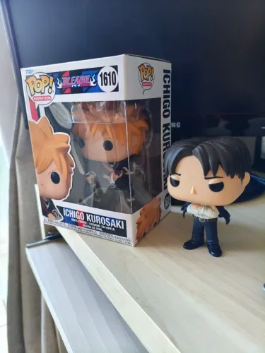 Funko POP - Ichigo Kurosaki e Levi Ackerman