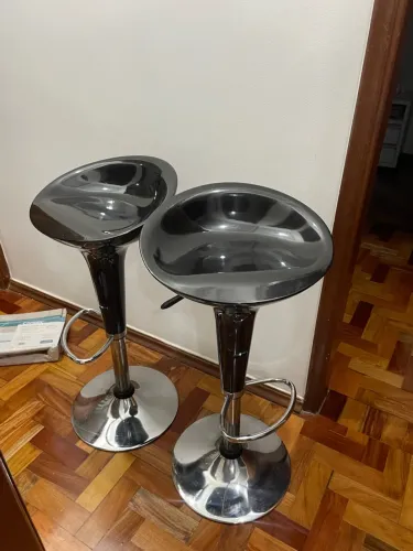Kit duas banquetas reguláveis