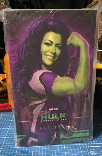 Hot toys she hulk