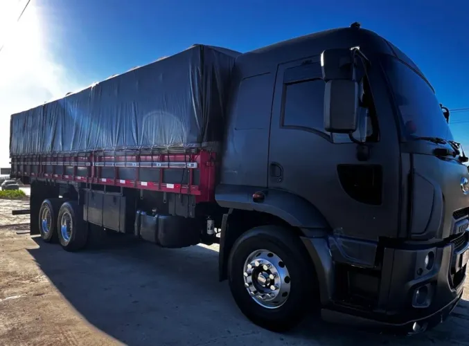 FORD / CARGO 2422 / ANO 2012