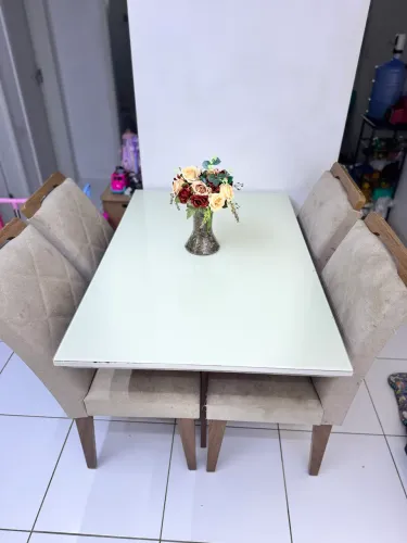 Mesa Retangular 04 cadeiras