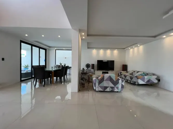 COROA DO MEIO CASA MARAVILHOSA