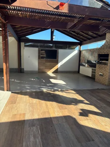 Casa em Condomínio Fechado