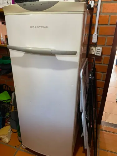 FREEZER VERTICAL 