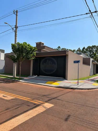 Casa à venda no bairro Jardim Cristhais I - Dourados/MS