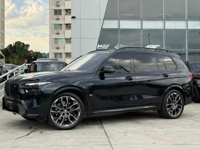 BMW X7 M60i 4.4 V8 Bi-TB Aut.(híbrido) 2025