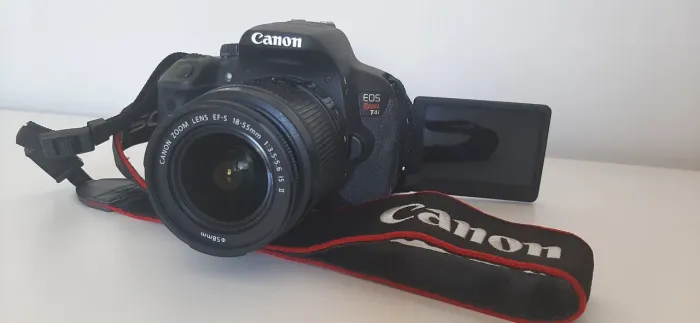 CÂMERA FOTOGRÁFICA CANON EOS REBEL T4i