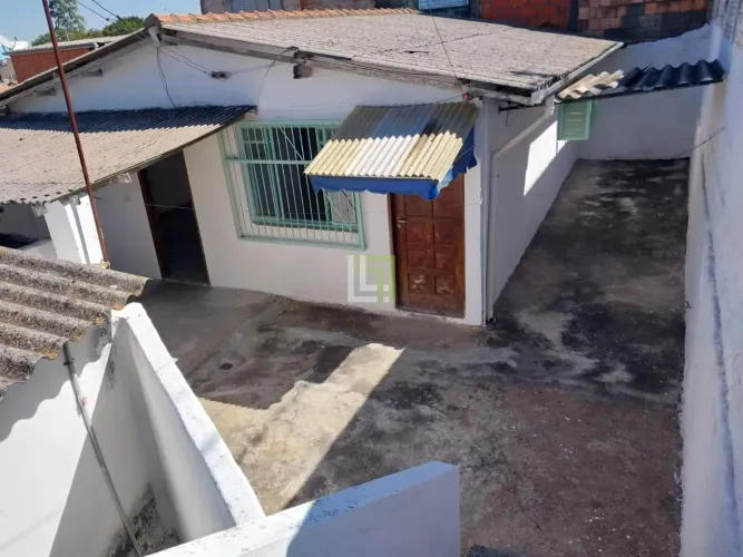 Casa com 1 dormitório para alugar, 111 m² por R$ 1.500,00/mês - Vila Marlene - Jundiaí/SP