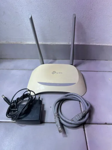 Roteador Wireless TP-Link TL-WR849N / 300mbps 2 Antenas USADO com fonte
