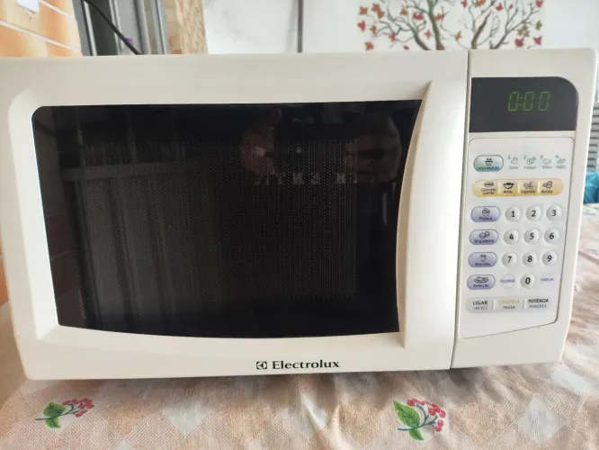 Microondas Electrolux,17 lts,110 volts, entrego e dou garantia 