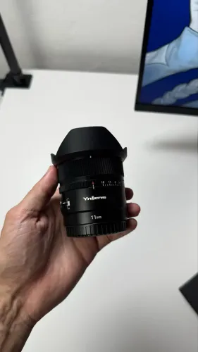 LENTE YONGNUO 11MM - apenas 6 meses de uso
