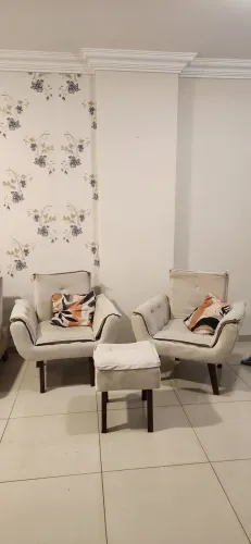 Poltronas com puff
