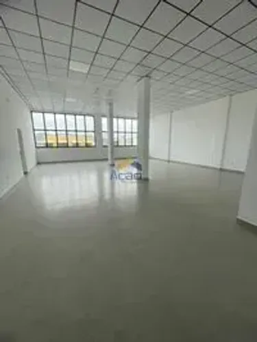 Sala Comercial para Locação Com 200m² no bairro São Vicente em Itajaí/SC