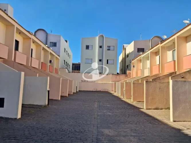 Aluguel Casa SANTA MONICA