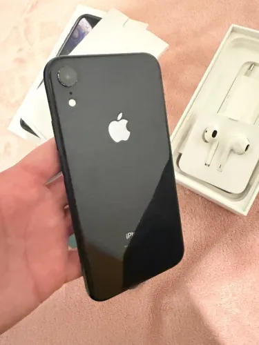 iPhone XR Preto 64GB