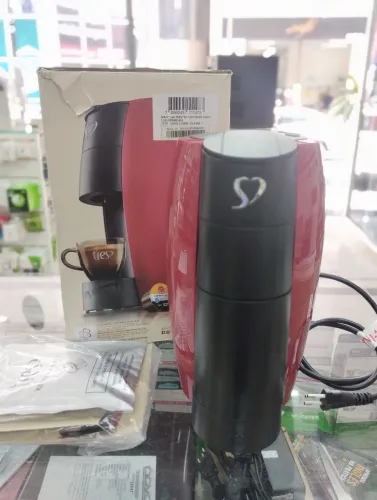 Máquina de Café Expressos Lov Três Corações
