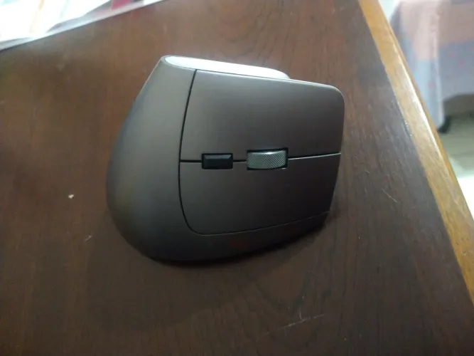 Mouse Sem Fio Ergonômico 6 Botões Clique Silencioso D-M2 Zerado