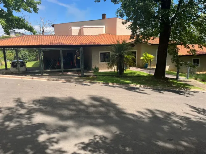 Casa à Venda e Locação No Condomínio Parque Dos Manacás Jundiai/Sp