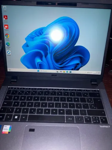 Acer TravelMate P2 14, i5 13a geração, 8GB RAM, SSD 512Gb