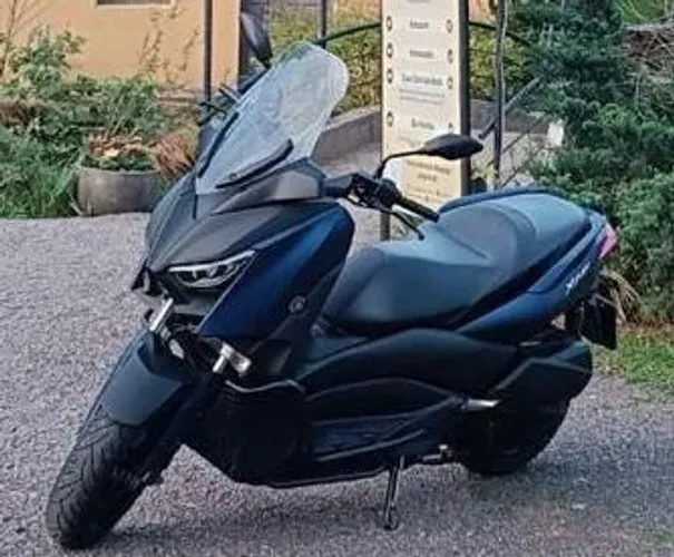 XMax 250cc Yamaha azul 