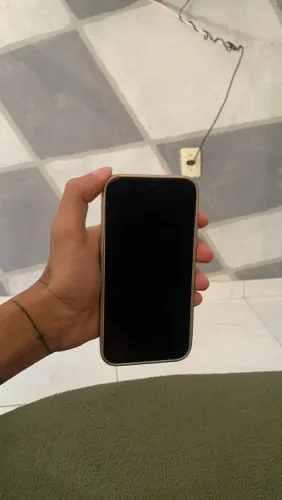 Vendo ou troco iPhone 12 branco todo original 