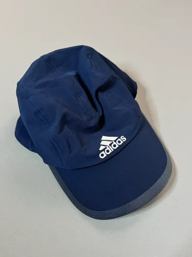 Boné adidas climalite