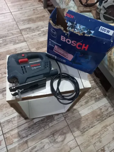Vendo serra tíco tico Bosch 500 W