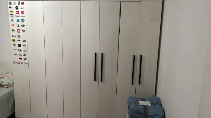 Guarda roupa 8 portas