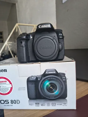 Canon 80D (Corpo)