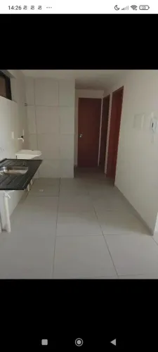 Aluga-se apartamento