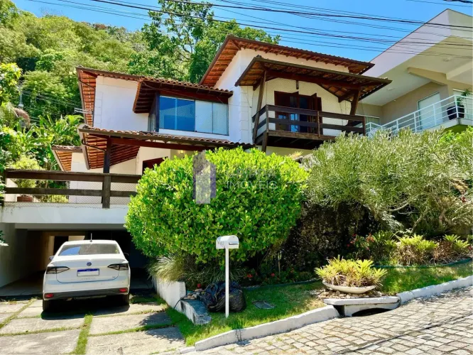 Casa a venda em Itacoatiara Ubá Itacoatiara, Niterói