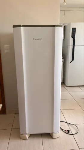 Combo geladeira + cama box casal