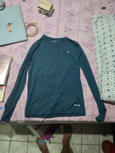 Camisa feminina de manga longa uv - muito pequena