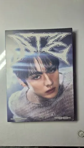 Album stray kids ate