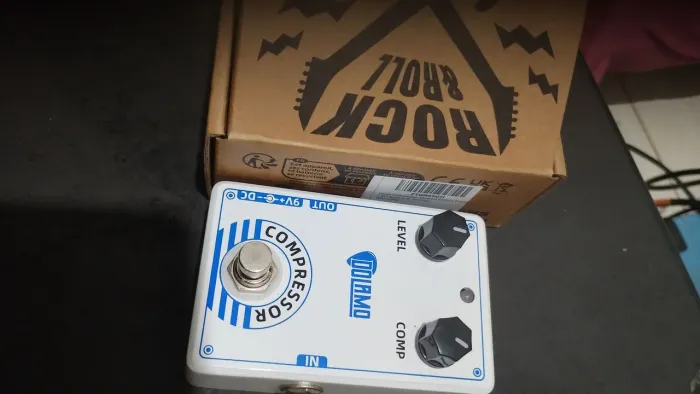 Pedal compressor dolamo