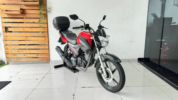 YAMAHA YBR FACTOR 150 2023 VERMELHA COM 35.000 KM