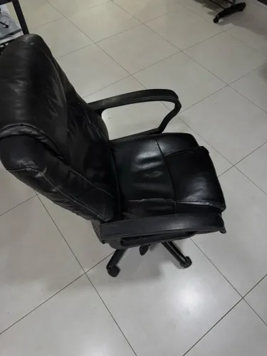 Cadeira de couro 