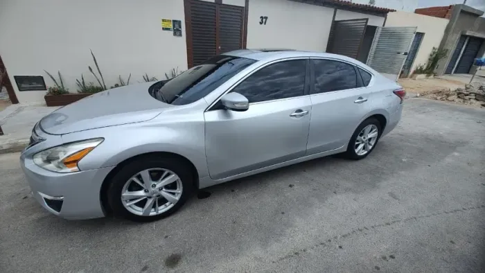 Nissan Altima SL 2.5 16V 4P Aut. 2014