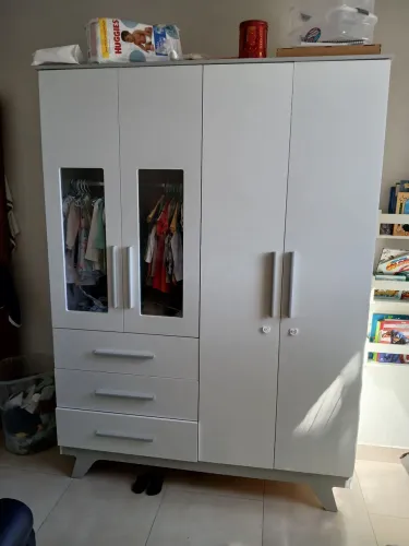 Guarda roupa infantil