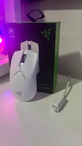 Mouse Razer viper v2 pro pouquíssimo usado e com os acessórios