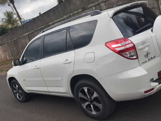 Toyota RAV4 2.4 4X2 16V 170cv Aut. 2012