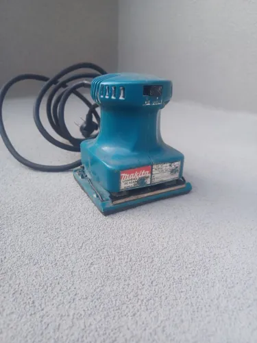 LIXADEIRA ORBITAL MAKITA