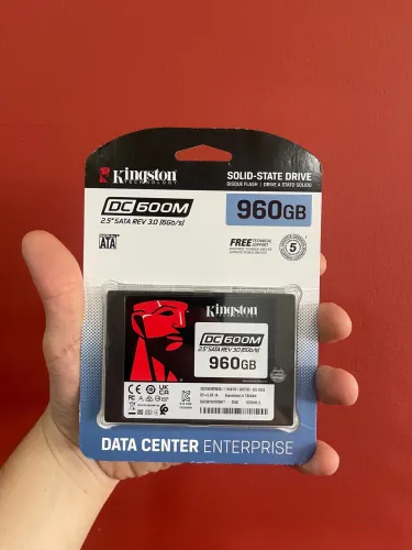 SSD Kingston DC600m 960GB Data Center Enterprise