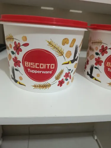 Tupperware usada biscoito floral