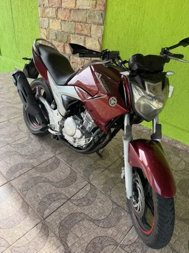 VENDO FZR 250 2013