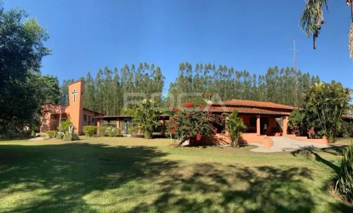 Sítio dos Sonhos à Venda em São Carlos - Conforto e Lazer em um Só Lugar!