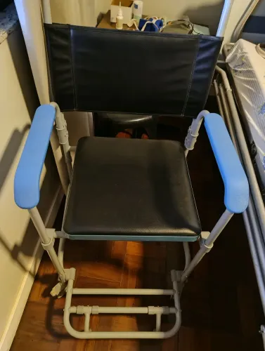 Cadeira de banho hospitalar 