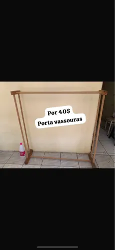 Suporte de vassouras